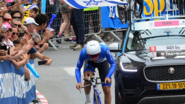 premier tech met fin à son partenariat avec l’équipe cycliste israélienne, marquant un changement majeur dans le sponsoring sportif international.