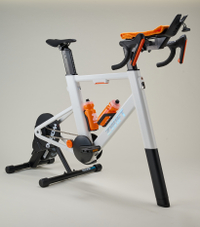 découvrez les offres exclusives zwift black friday sur les home trainers intelligents. profitez des promotions exceptionnelles pour améliorer vos entraînements à domicile !
