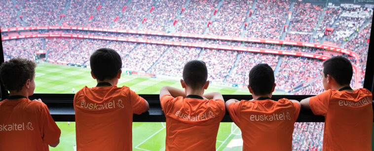 L'Athletic continue sa quête aux Émirats arabes unis avec Joseba Elguezabal, le massothérapeute de Pogacar 7 découvrez l'expérience unique d'athletic aux émirats avec elguezabal, alliant sport et culture pour des performances exceptionnelles.