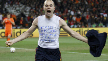 iniesta rejoint l'équipe cycliste nsn, apportant son talent et son expérience pour renforcer la compétition et viser de nouveaux succès cette saison.