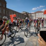 La Vuelta 2026 : Un défi extrême à travers quatre pays, la plus redoutable de ces dix dernières années 24 découvrez la vuelta 2026, une aventure cycliste extrême qui traverse 4 pays, mêlant défis sportifs et paysages spectaculaires.