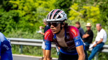 découvrez comment la légende italienne du cyclisme annonce la fin de sa carrière, marquant la fin d'une ère mémorable dans le monde du vélo.