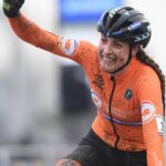 Lucinda Brand émue aux larmes dédie sa victoire en Coupe du Monde à sa mère lors d'une journée historique 25 lucinda brand dédie sa victoire émouvante à sa mère, partageant un moment fort et inspirant dans sa carrière sportive.