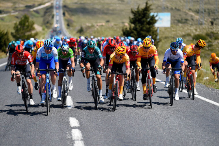 Picnic décroche une licence WorldTour limitée tandis que l'UCI dévoile la composition du plateau 2026 7 découvrez le picnic licence worldtour limitée et la composition uci 2026 : une vue d'ensemble exclusive sur les équipes, les licences et les changements majeurs de la saison à venir.