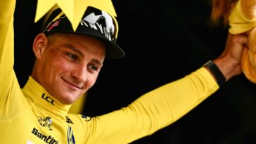 un spectateur présente ses excuses après avoir perturbé la course de van der poel, affectant ainsi la performance du cycliste.