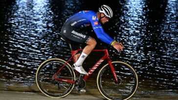van der poel s'impose à loenhout tandis que van aert est freiné par des crevaisons lors de la compétition.