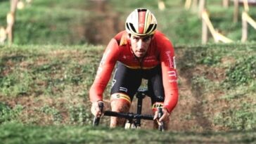 découvrez comment felipe orts ambitionne de monter sur le podium lors de la compétition cycliste à benidorm, alliant performance et détermination.