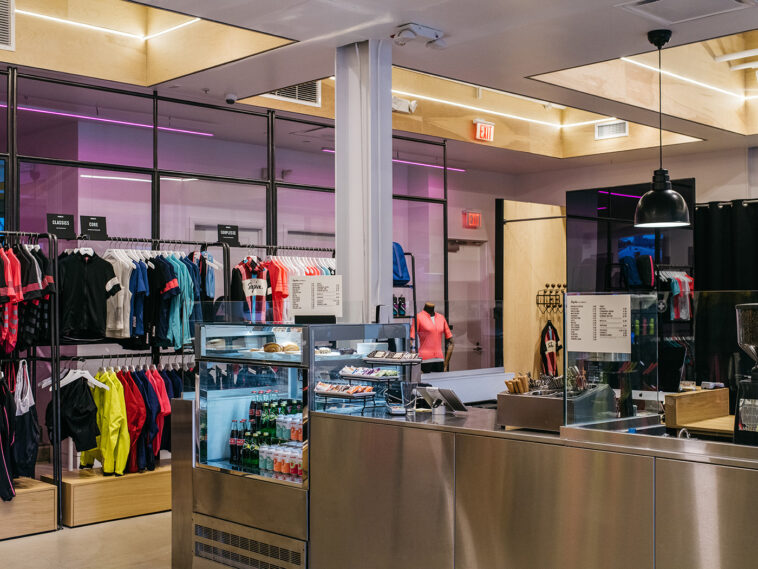 Fermetures anticipées : Plusieurs Clubhouses Rapha, dont certains dès le 18 janvier, fermeront avant avril 2026 7 découvrez les fermetures anticipées des clubhouses rapha dès janvier 2026. planifiez vos visites et restez informé des nouveaux horaires pour profiter pleinement de vos moments de détente.