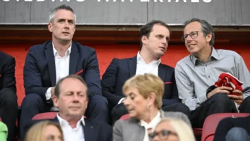 découvrez comment prendre un départ ambitieux pour remporter le tour et atteindre vos objectifs avec détermination et stratégie.
