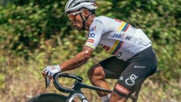 revivez les moments forts du tour down under 2026 avec la victoire de narváez, marquée par une amende reçue lors de la course.