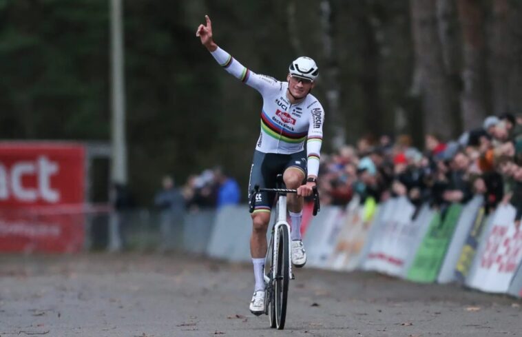 Mathieu van der Poel cède à l’appel de la compétition et décide enfin de participer à la Coupe du Monde de Benidorm 7 découvrez l'arrivée spectaculaire de van der poel à la coupe du monde de benidorm, un événement sportif incontournable à ne pas manquer.