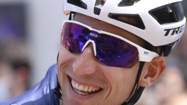 découvrez le dernier tango de bauke mollema, une performance sportive exceptionnelle et pleine de passion.