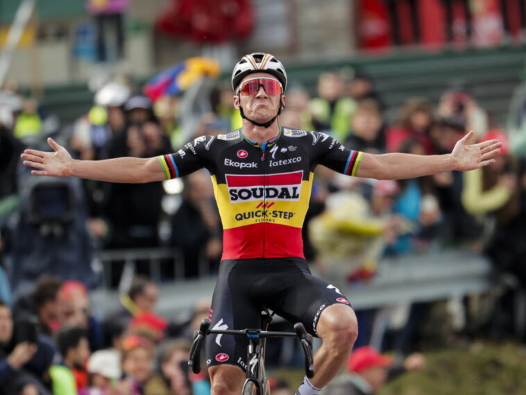 Evenepoel conclut la Volta en beauté avec une performance magistrale 7 evenepoel termine la volta en beauté, offrant une performance remarquable et une victoire mémorable.