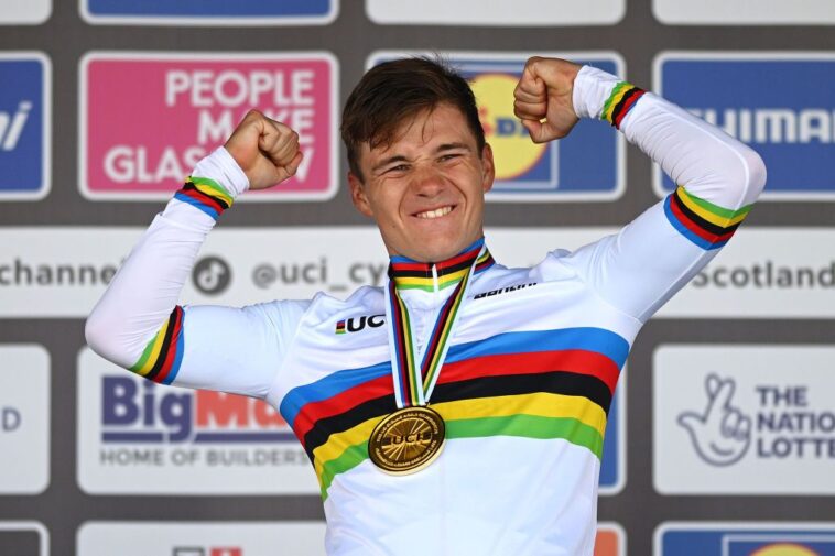 Evenepoel s'impose dans une contre-la-montre inutile 7 evenepoel remporte un contre-la-montre sans enjeu, démontrant sa maîtrise et sa détermination malgré l'absence de pression compétitive.