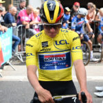Remco Evenepoel déplore son agressivité prématurée et son excès de confiance sur la montée de l'UAE Tour, une erreur tactique qui lui a coûté cher 24 evenepoel exprime ses regrets après avoir fait preuve d'un excès de confiance lors de l'uae tour, affectant sa performance dans la course.