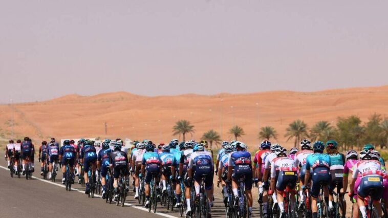 « Un rêveur reste sur le canapé à attendre que quelque chose se produise, il est un visionnaire » – Mauro Gianetti rayonne alors que la star Isaac del Toro remporte le titre du Tour des Émirats arabes unis 7 isaac del toro triomphe au tour des émirats arabes unis, illustrant son talent et sa détermination dans cette prestigieuse compétition cycliste.