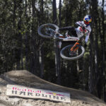 découvrez la red bull hardline en tasmanie : un événement complet de vtt extrême avec des parcours spectaculaires et des sensations fortes garanties.