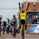 tragédie au tour du rwanda : un accident entraîne la mort de 2 personnes, faisant grandement réfléchir sur la sécurité lors de cet événement sportif.