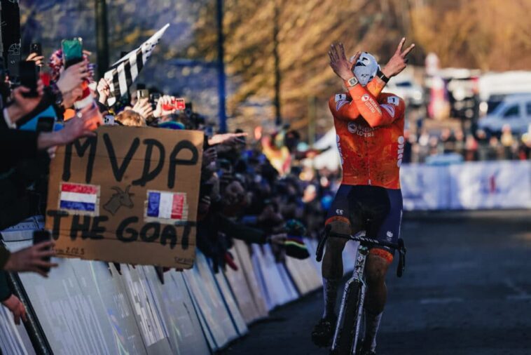 van der poel égalise le record de vlaeminck avec 8 maillots arc-en-ciel, tandis qu'orts termine à la 7e place lors de la compétition.