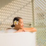 Les bienfaits de la 'bain de nature' pour échapper au tumulte incessant de l'actualité 24 découvrez les bienfaits du bain de nature : relaxation, réduction du stress et renforcement du bien-être grâce à une immersion en pleine nature.