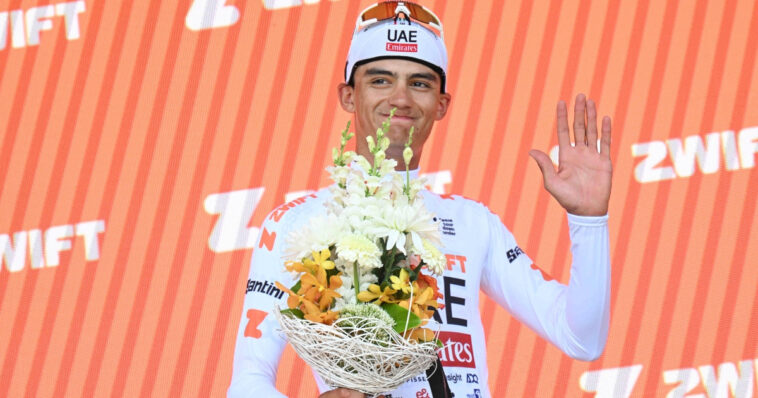Del Toro couronne sa démonstration et s'impose comme champion virtuel du Tirreno 7 découvrez comment del toro est devenu le champion virtuel du tirreno, une victoire spectaculaire qui démontre son talent et sa détermination.
