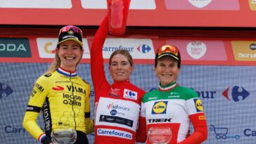 découvrez l'âme passionnée de la vuelta féminine, une compétition cycliste unique qui met en lumière la force et la détermination des femmes sur la route.