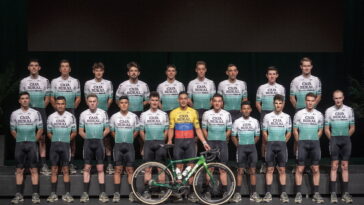 découvrez la première victoire de leitão avec l'équipe caja rural, un succès marquant qui lance leur saison en beauté.