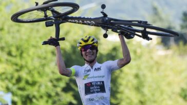 movistar reprend le lead avant uijtdebroeks et mas dans une course passionnante.