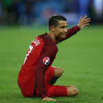 découvrez comment la quête de la perfection obsédante façonne le football moderne, influençant tactiques, performances et mentalité des joueurs.