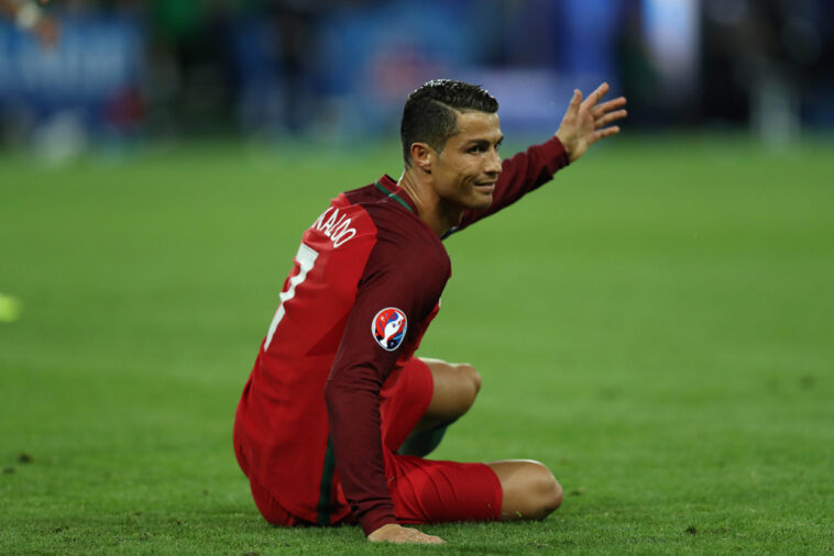 La quête obsessionnelle de la perfection dans le football a engendré un univers 'fou' où tout semble 'identique 7 découvrez comment la quête de la perfection obsédante façonne le football moderne, influençant tactiques, performances et mentalité des joueurs.
