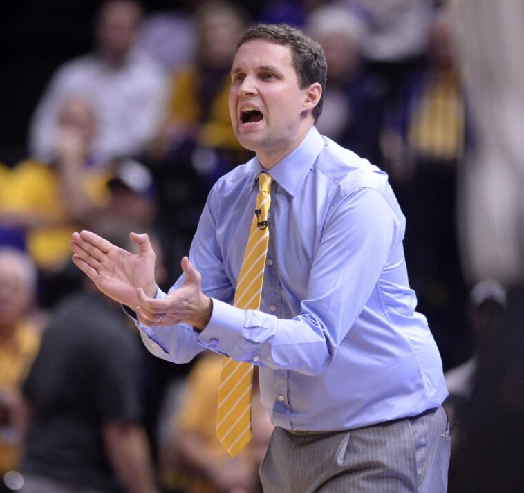 Recrue du basketball LSU demande sa libération quelques jours après l'arrivée de Will Wade 7 une recrue de lsu demande une libération après l'arrivée de will wade, suscitant des remous dans l'équipe.