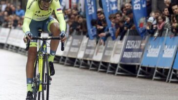 découvrez alberto contador relever un défi vtt passionnant lors de la vuelta ibiza, une aventure exceptionnelle au cœur de paysages époustouflants.