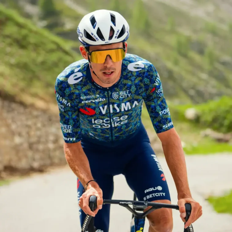 El Visma dévoile ses maillots pour le Tour de France, une ode colorée à Gaudí et à l'âme de Barcelone 7 découvrez les nouveaux maillots équipe visma pour le tour de france, inspirés par l'art unique de gaudí, alliant performance et design emblématique.