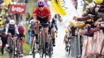 découvrez le paterberg, ce mur redouté du tour des flandres, célèbre pour ses pentes abruptes et son rôle décisif dans la course cycliste emblématique.