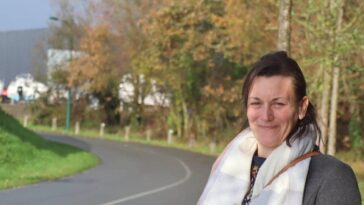 l'épouse du cycliste décédé partage ses souvenirs émouvants et revient sur les circonstances tragiques de l'accident qui a bouleversé leur vie.