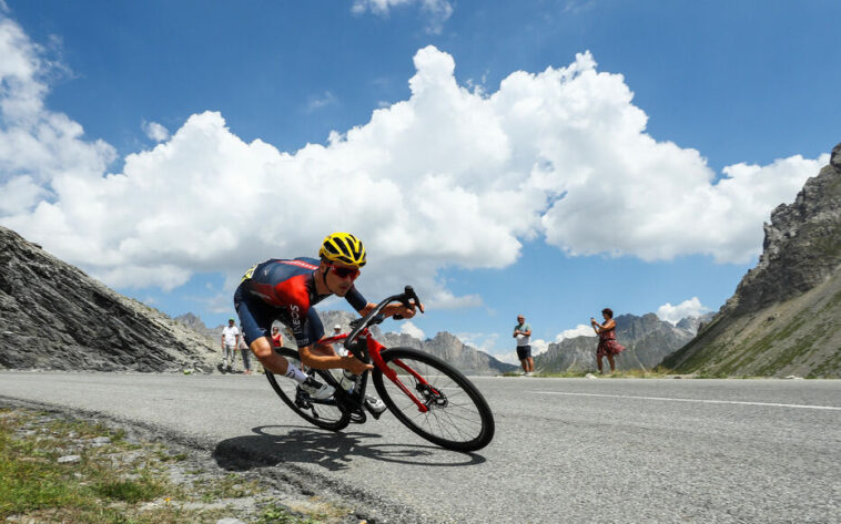 Pidcock triomphe enfin au Tour des Alpes tandis que Bernal poursuit sa montée en puissance 7 revivez le triomphe éclatant de pidcock et les progrès prometteurs de bernal dans cette course captivante.