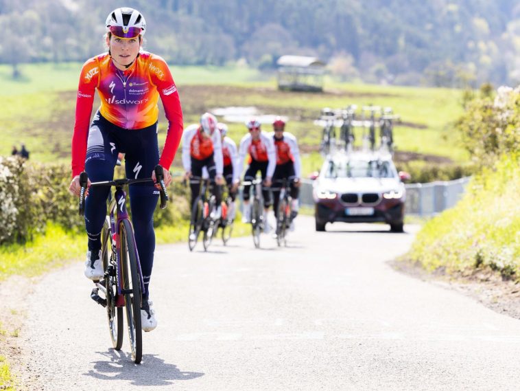 découvrez vollering, marque liège, et revivez la performance impressionnante de blasi, 5e aux ardennes. infos, actualités et détails sur cette réussite sportive.