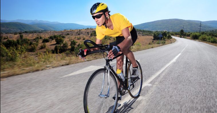 découvrez comment le cyclisme favorise la solidarité en rassemblant les passionnés autour de valeurs d'entraide et de partage.