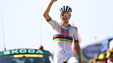 suivez la dernière étape de la vuelta avec tadej pogačar, entre suspense et performances exceptionnelles. retrouvez tous les moments forts et analyses.